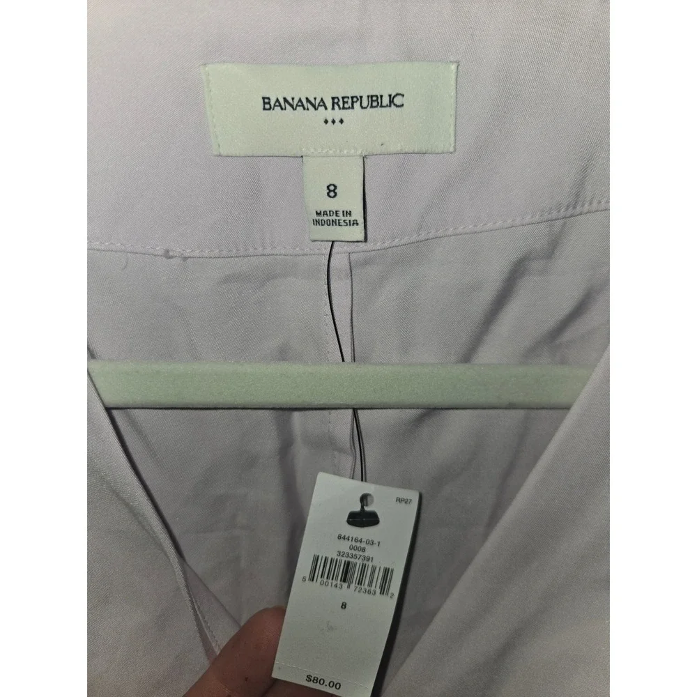 Banana Republic Womens Lavender V-Neck Button Front preppy acedemic Blouse  NEW